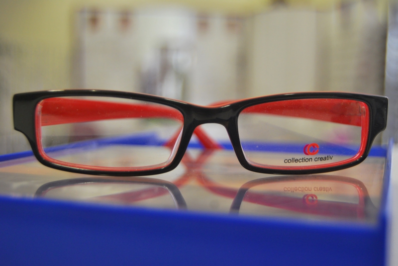 opticien-EVENOS-min_view-sight-lens-frame-optics-spectacles-1141012-pxhere.com